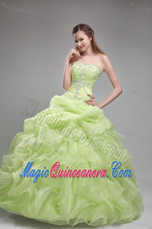 Beautiful Strapless Ruffled Quinces Dresses in Spring Green