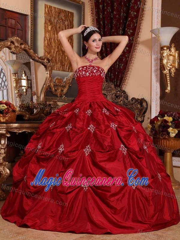 Wine Red Strapless Pick Ups Appliqued Sweet 15 Dresses