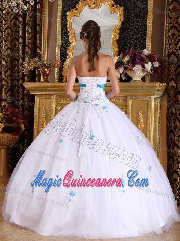 Ball Gown White Strapless Sweet Sixteen Dresses in Chinautla