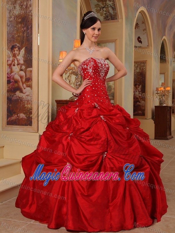 Pick Ups Beaded Red Sweet Sixteen Dresses in Guatemala City