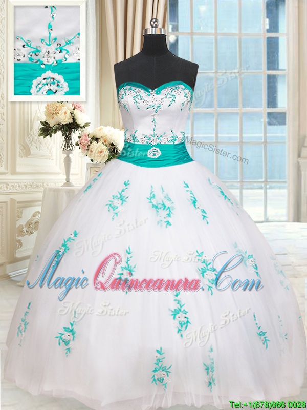 triumph Best Selling White Ball Gowns Beading and Appliques Sweet 16 Dresses Lace Up Tulle Sleeveless Floor Length