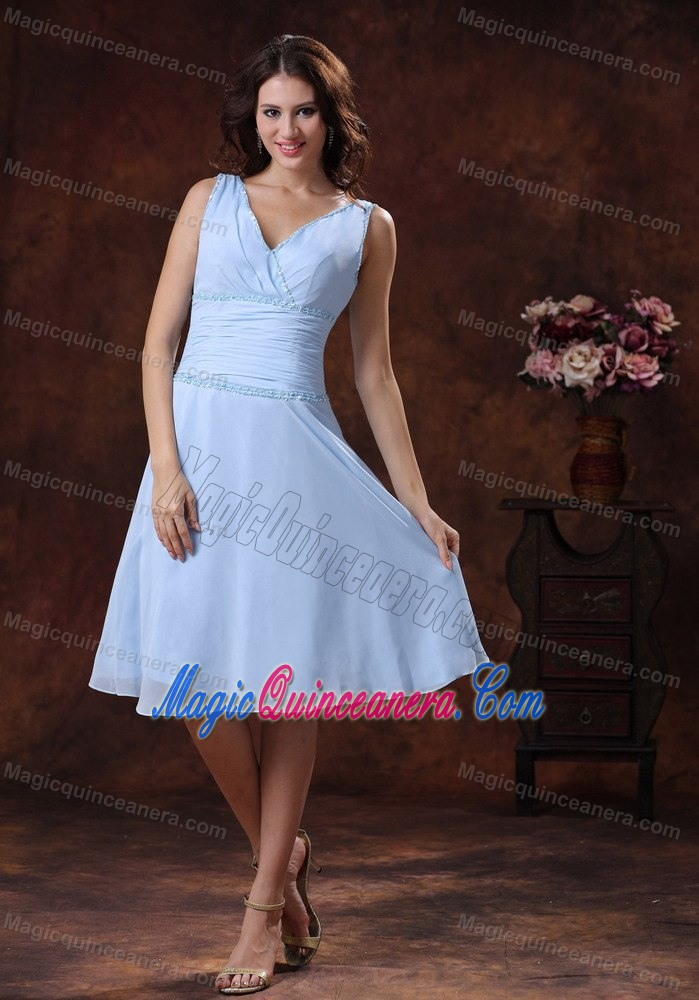 Chiffon V-neck Dama Dress for Quinceanera In Knee-length