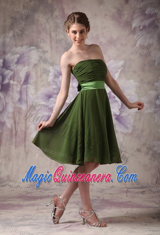 Olive Green Chiffon Short Dama Quinceanera Dress with Sashes