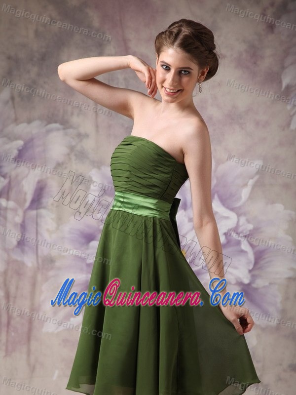 Olive Green Chiffon Short Dama Quinceanera Dress with Sashes
