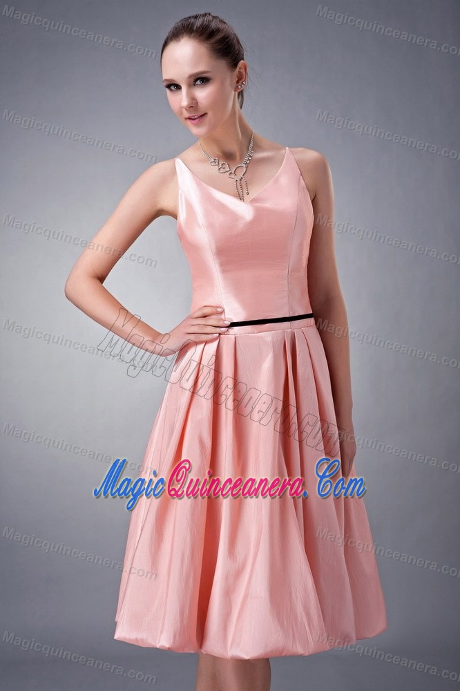 Watermelon V-neck Knee-length Taffeta Dresses for Damas in Cambridge