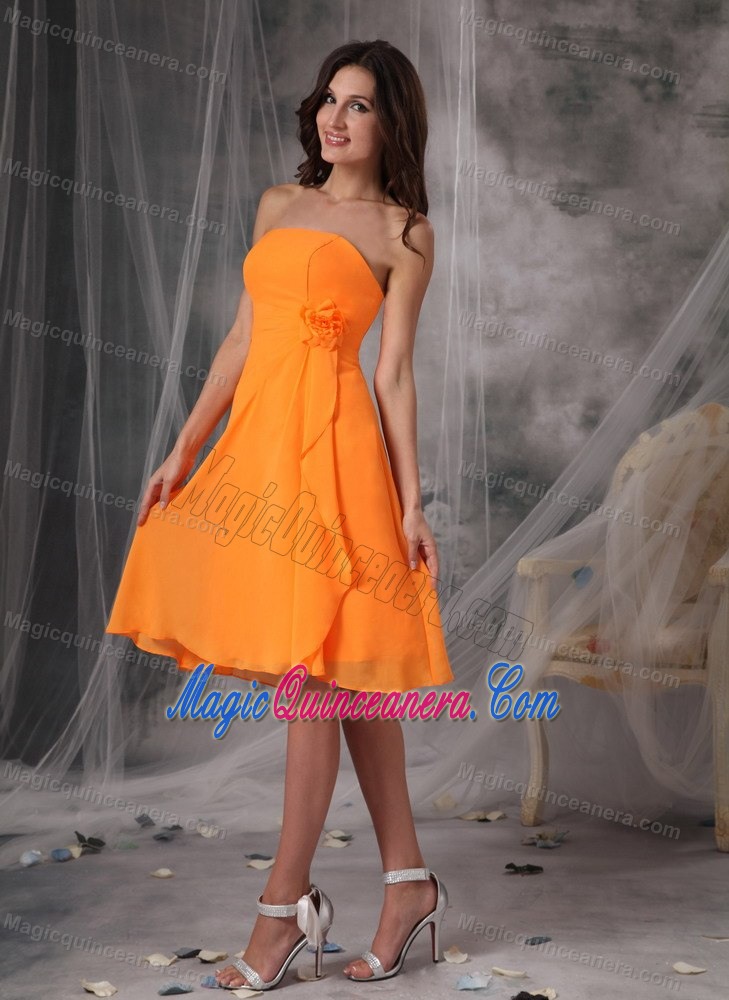 Orange Strapless Knee-length Chiffon Dama Dress in Backband Germany