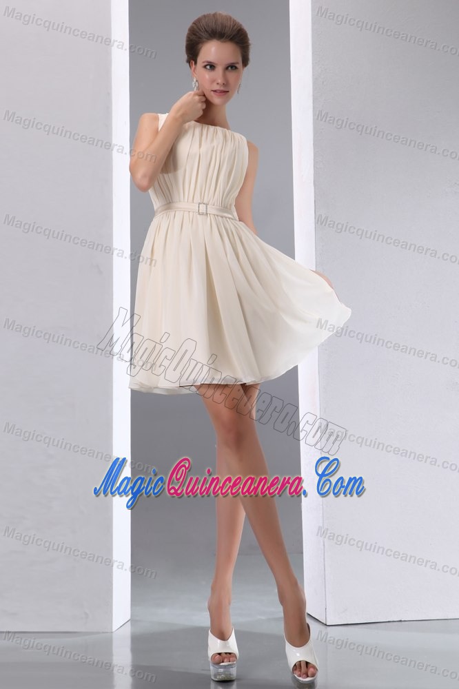 Ruched Champagne Scoop Chiffon Dama Quinceanera Dresses with Belt