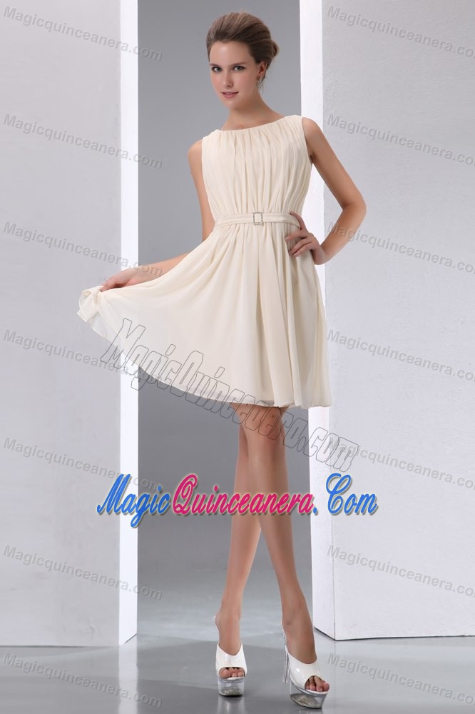 Ruched Champagne Scoop Chiffon Dama Quinceanera Dresses with Belt