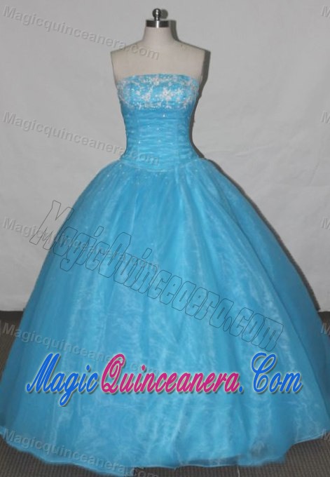 2013 A-line Organza Blue Quinceanera Dress with Appliques