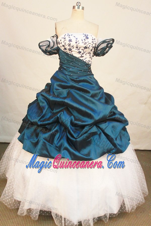 Off The Shoulder Blue and White Beading Appliques Quinceanera Dress