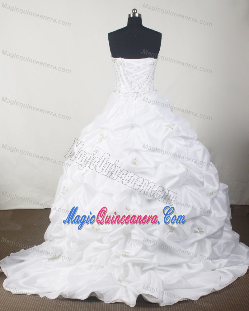 Pick-ups White Beaded Quinceanera Gown Dresses wit Brush Train