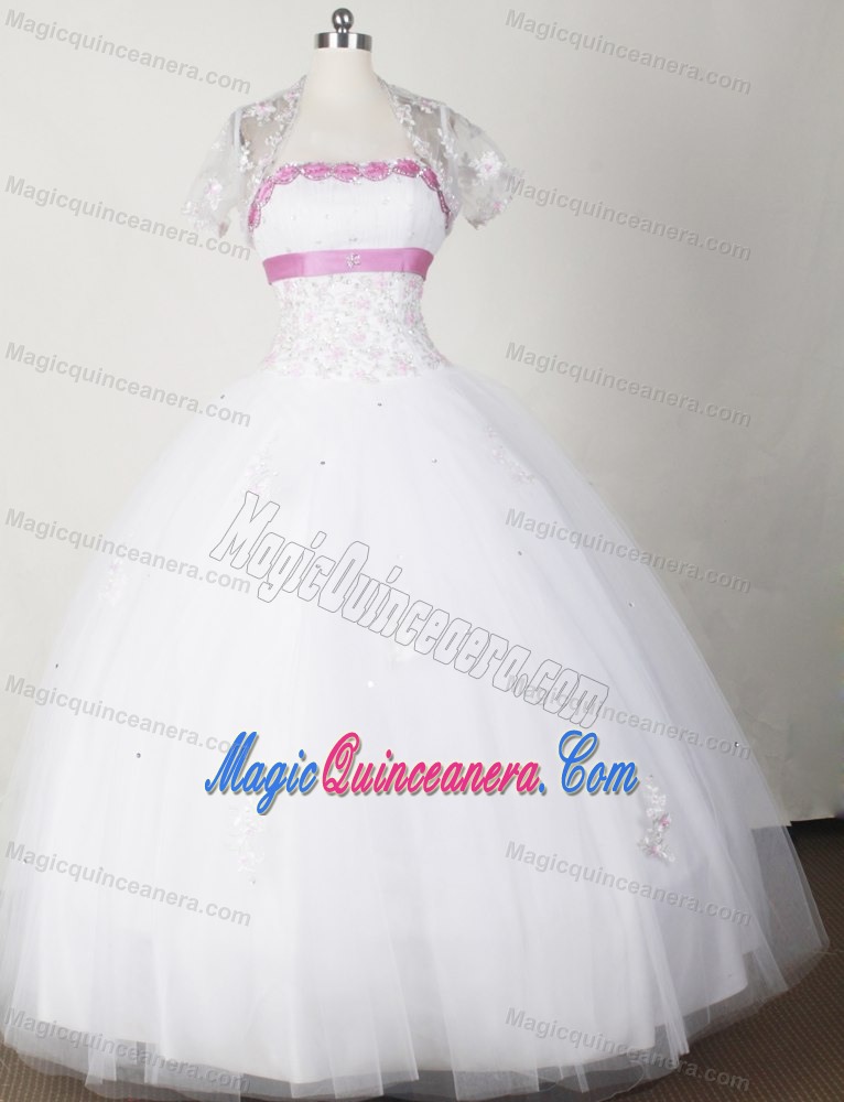 Appliques White Beading Tulle Quinceanera Dresses in Bairnsdale