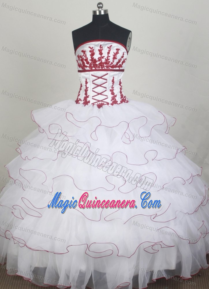 Tiered Organza White Ball Gown Red Appliques Quinceanera Dresses