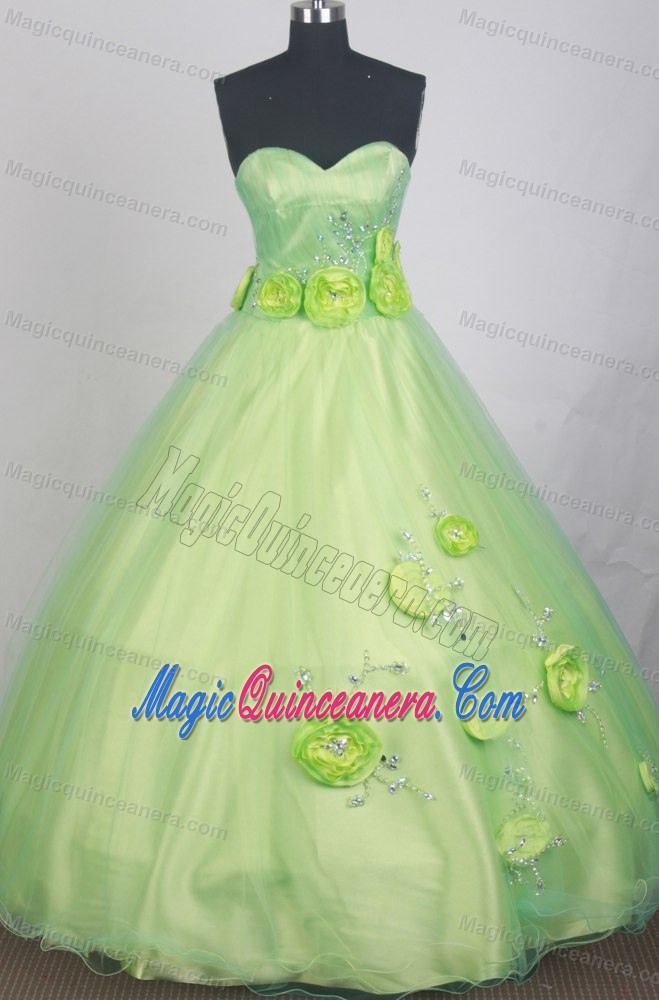 Cheap Hand Made Flowers Spring Green Quinceanera Dress in Belleville