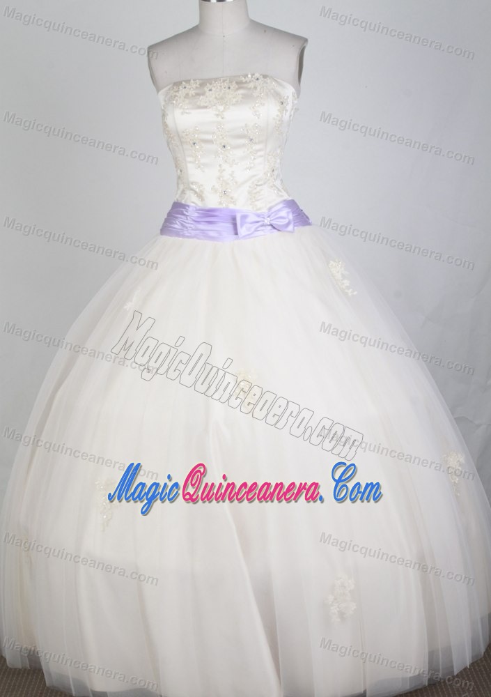 Tulle White Strapless Appliques Sweet 15 Quinceanera Dress with Belt
