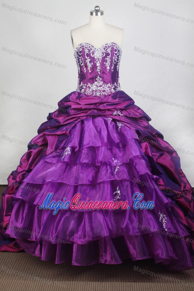 Appliques Purple Sweetheart Quinceanera Dresses with Brush Train