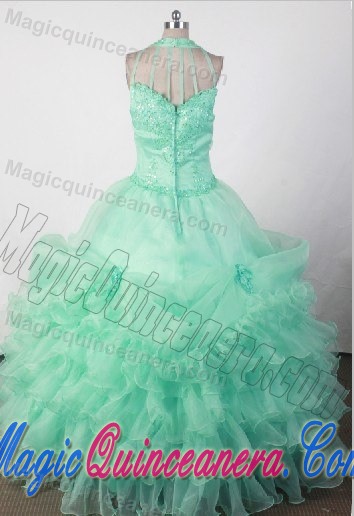 Sweetheart Halter Mint Green Quinceanera Gown with Beading and Appliques