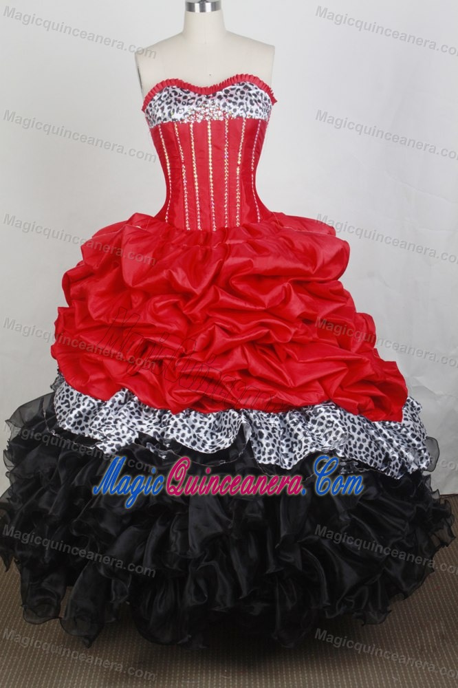 Leopard Sweetheart Red and Black Quinces Dresses with Pick-ups