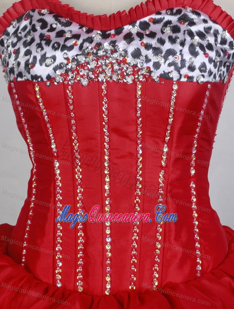 Leopard Sweetheart Red and Black Quinces Dresses with Pick-ups