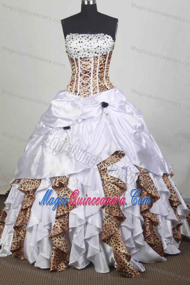Beading White Strapless Leopard Chapel Train Quinceanera Dresses