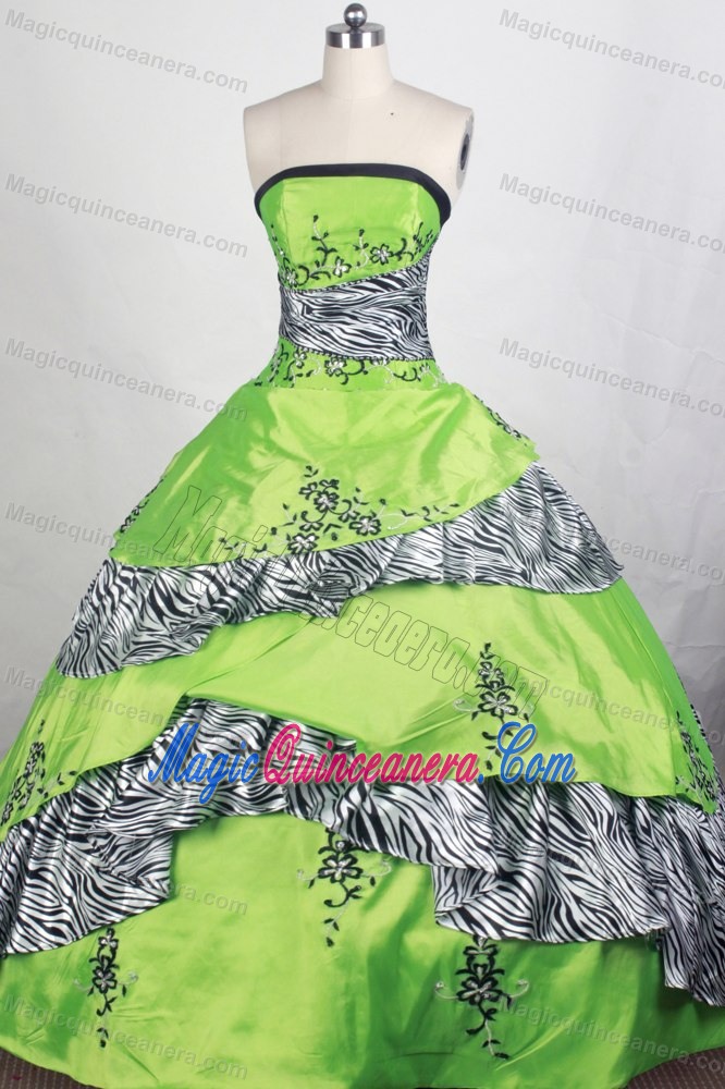 Strapless Zebra and Appliques Green Quinceanera Gowns Dresses