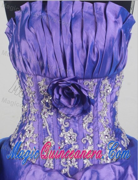 Ruched Purple Appliques Strapless Pick-ups Dresses For a Quinceanera