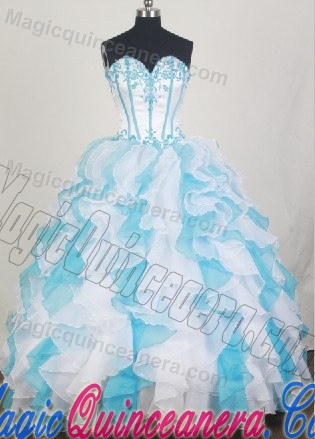 Sweetheart Beading Appliques Dresses For a Quince with Ruffles in White and Blue