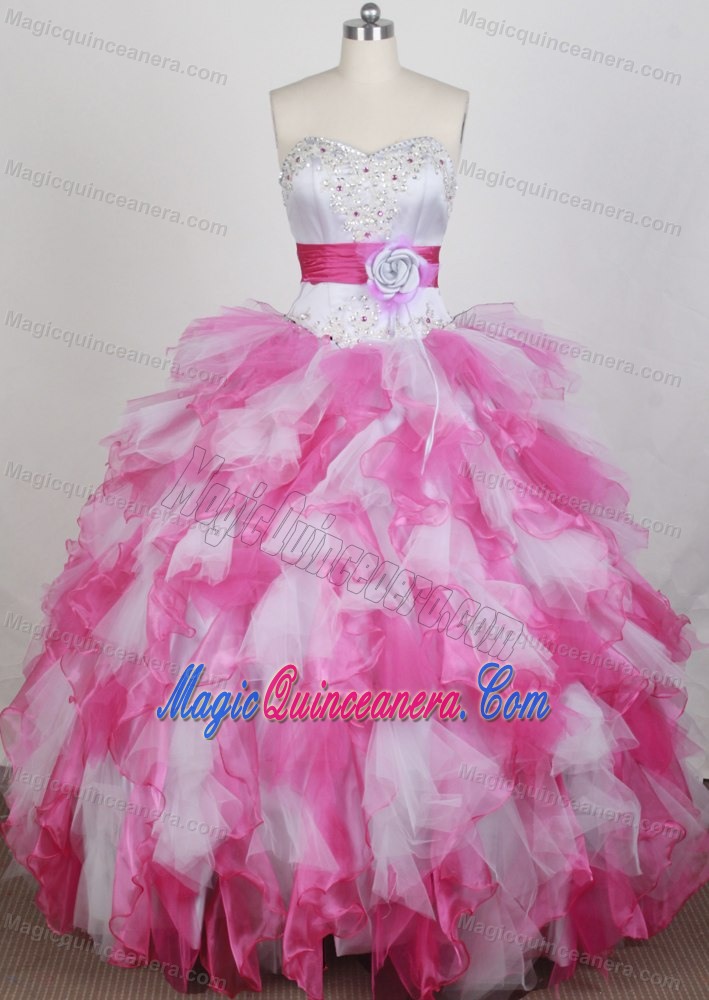 Beading White and Pink Sweetheart Ruffled Quinceanera Dresses