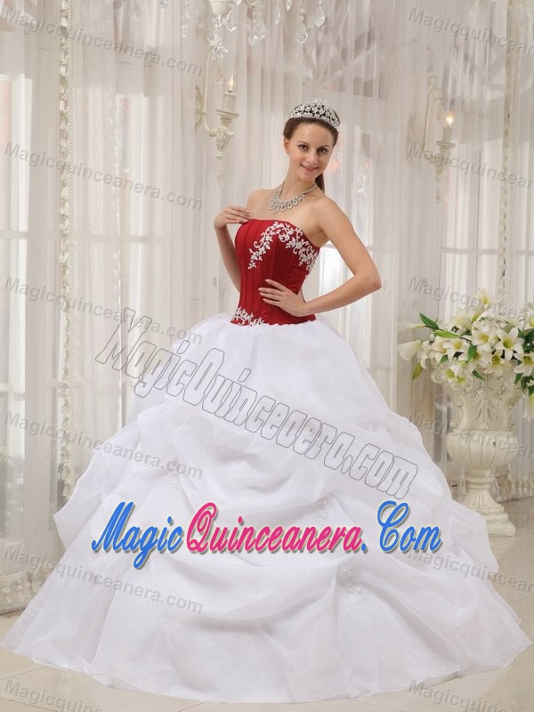 Wine Red and White Dresses for 15 with Appliques and Pick ups