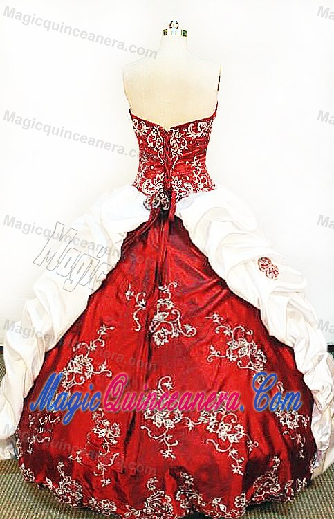 Embroidery Floor-length Sweetheart Ruched White Quinceanera Gowns