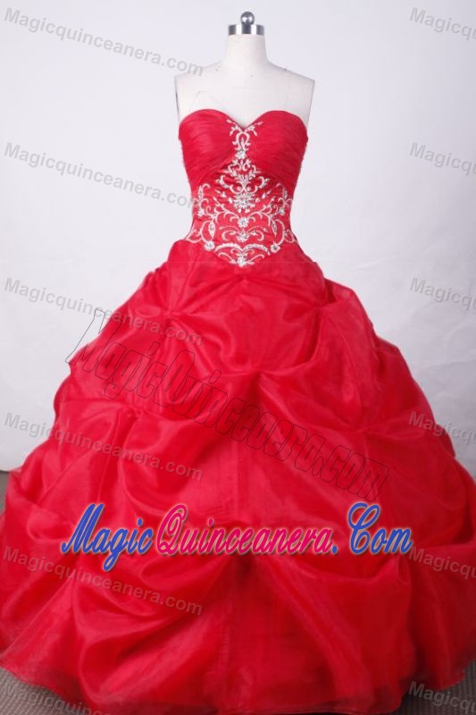 Sweetheart Ruched Bust Beading Pick Ups Red Quinceanera Gowns
