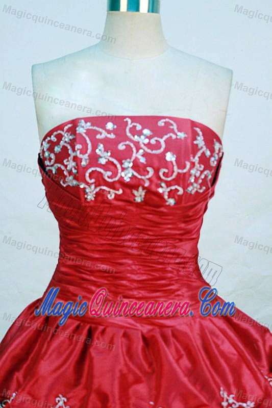 Ruched Strapless Appliques Pick-up Red Taffeta Quinceanera Dress