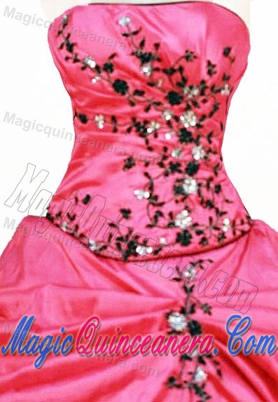 Pretty Hot Pink Strapless Quinceaneras Dress with Appliques and Beading