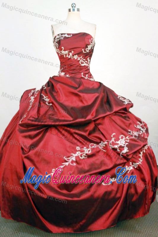 Newest Pick-ups and Appliques Strapless Dresses For a Quinceanera in Red