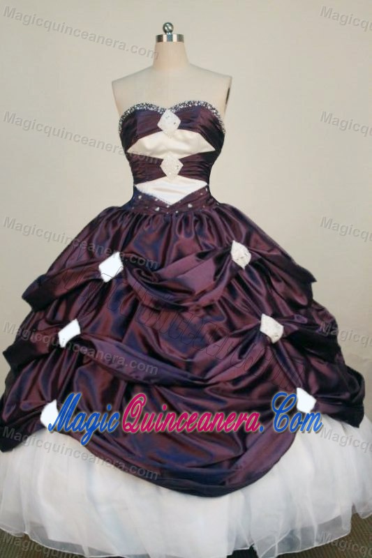 Best Beading Sweetheart Dark Purple and White Sweet Sixteen Dresses