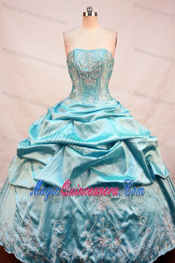 Beading and Appliques Strapless Taffeta Quinceanera Dress in Teal
