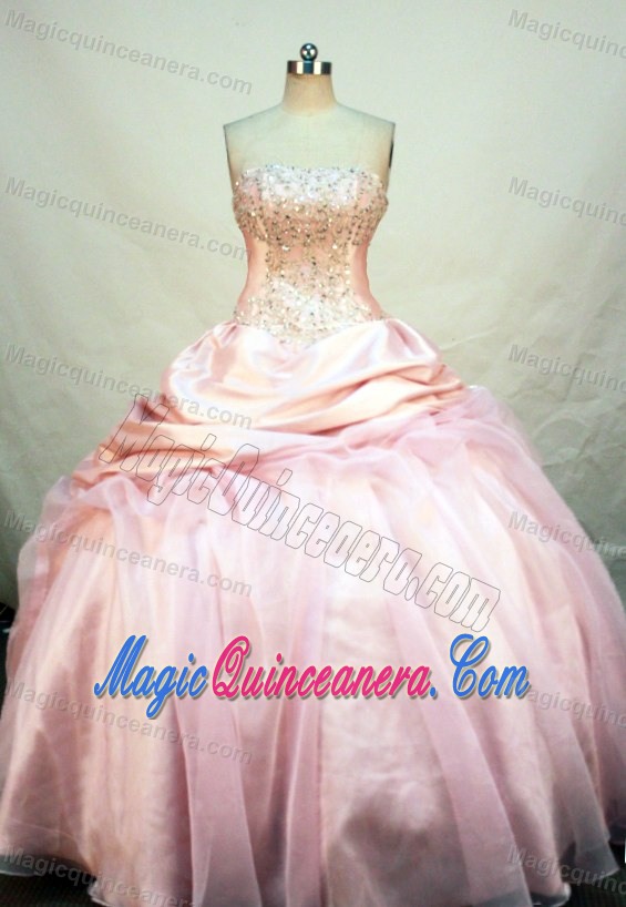 Baby pink Strapless Organza Floor-length Beading Dresses For a Quinceanera