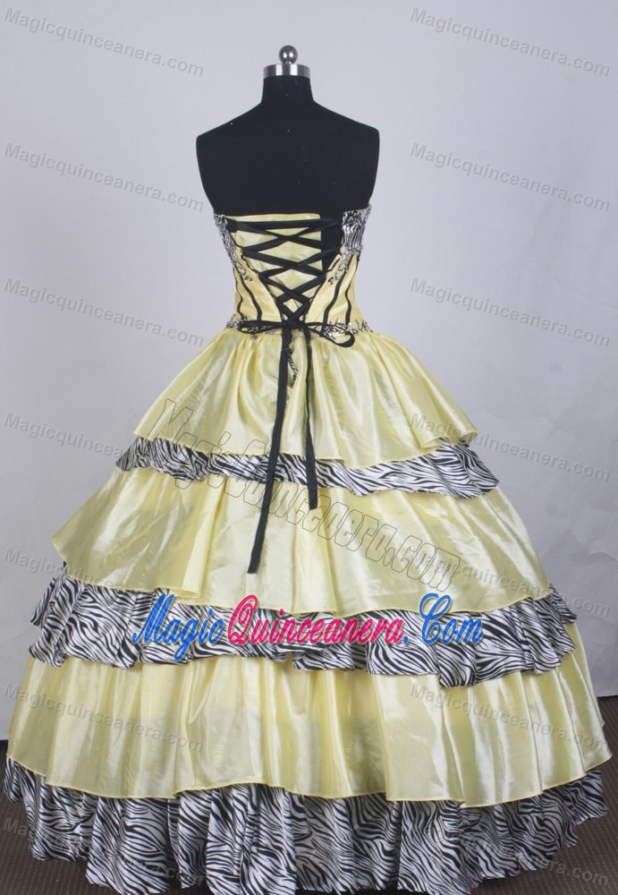 Yellow Sweetheart Taffeta and Zebra Quinceanera Dress with Appliques
