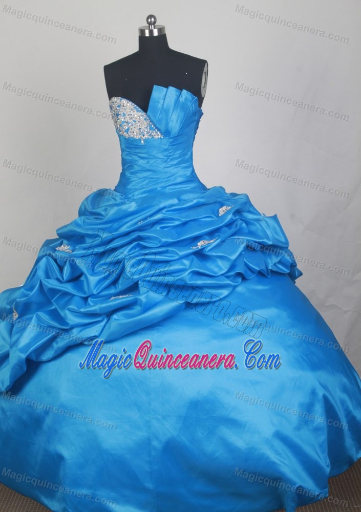 Asymmetrical Neckline for Aqua Blue Dresses for A Quinceanera 2013