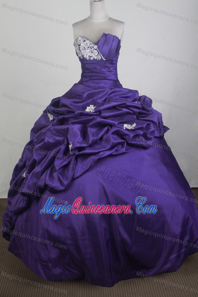 Purple Ruffles Overlay and White Appliques for Quinceanera Dress