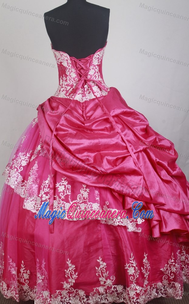 Coral Red Ruffles Dress for Quinceanera with Heavy Applique in White