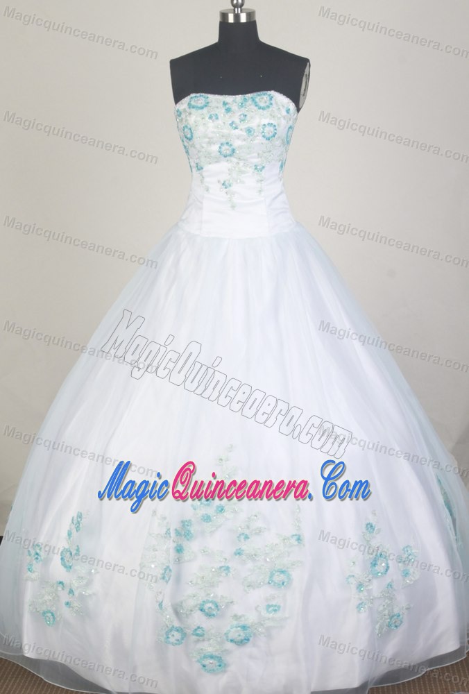 White 2013 Quinceanera Dress Decorated with Blue Beading Pattern