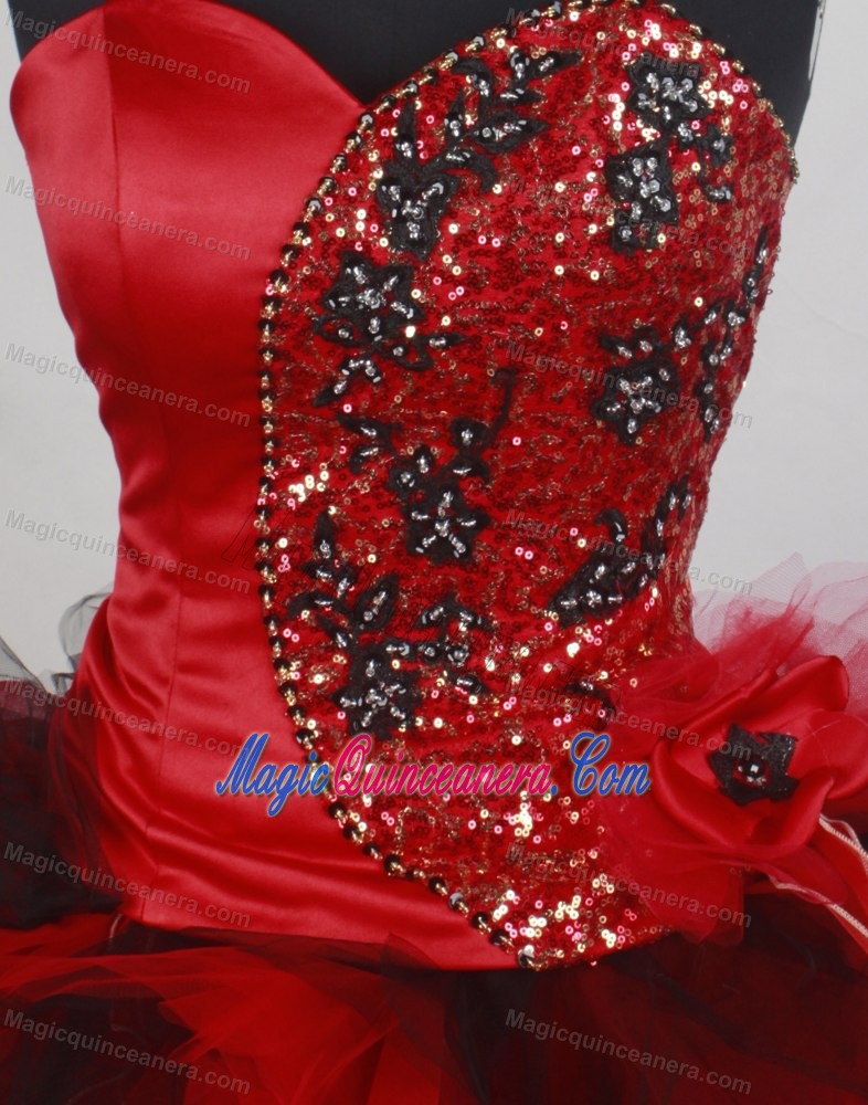Red and Black Sweet Sixteen Quinceanera Dresses with Full Tucks