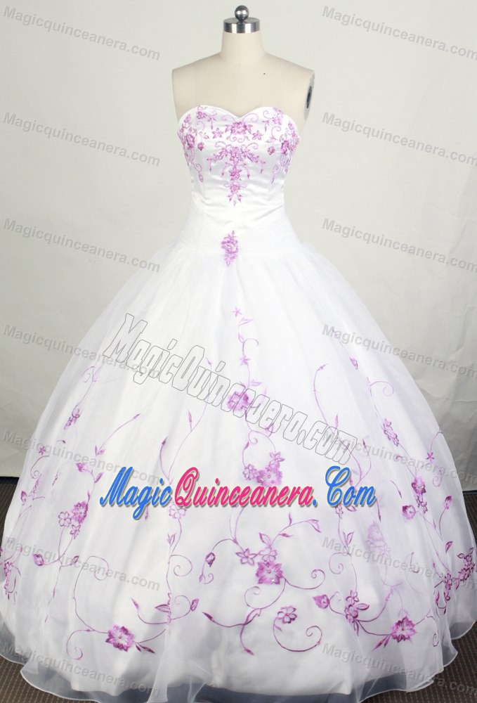 Purple Floral Appliques Dresses for A Quince in White with Corset