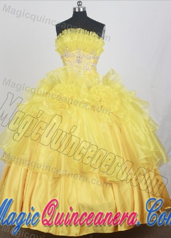 Pleating Layers and White Appliques Quinceanera Dresses in Yellow