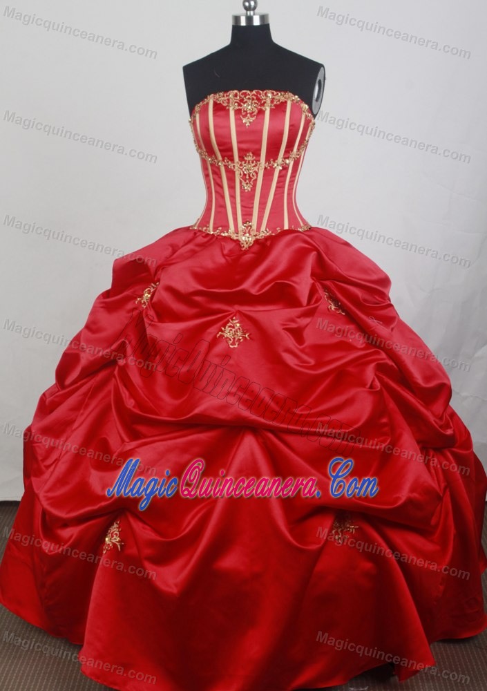 Gold Boning Detail and Ruffles Sweet 16 Dress Decorated Appliques