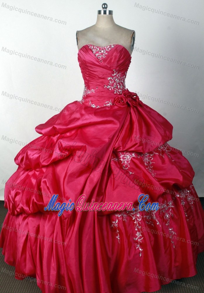 Layered Ruffles and Flower Sweet Sixteen Dresses with Appliques