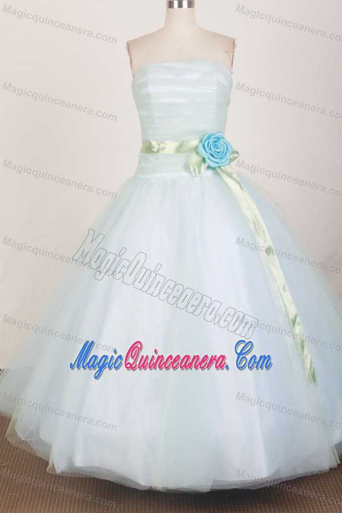 With Delicate Hand Flower 2013 Light Blue Sweet 15 Gown