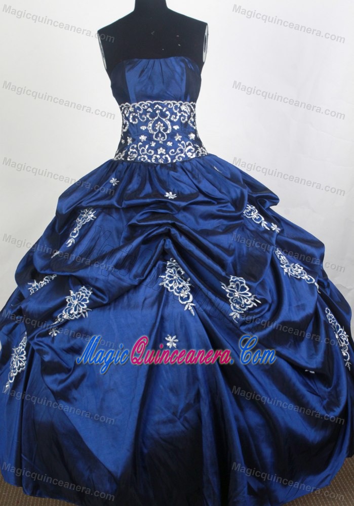 Embroidered 2013 Navy Blue Sweet 16 Dress with Bubbles