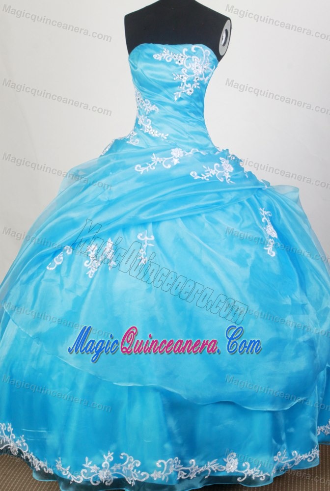 Discount Aqua Blue Quinceanra Gown with Exquisite Embroidery